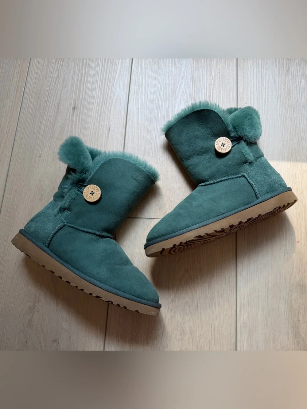 Woman’s UGG Boots size 8